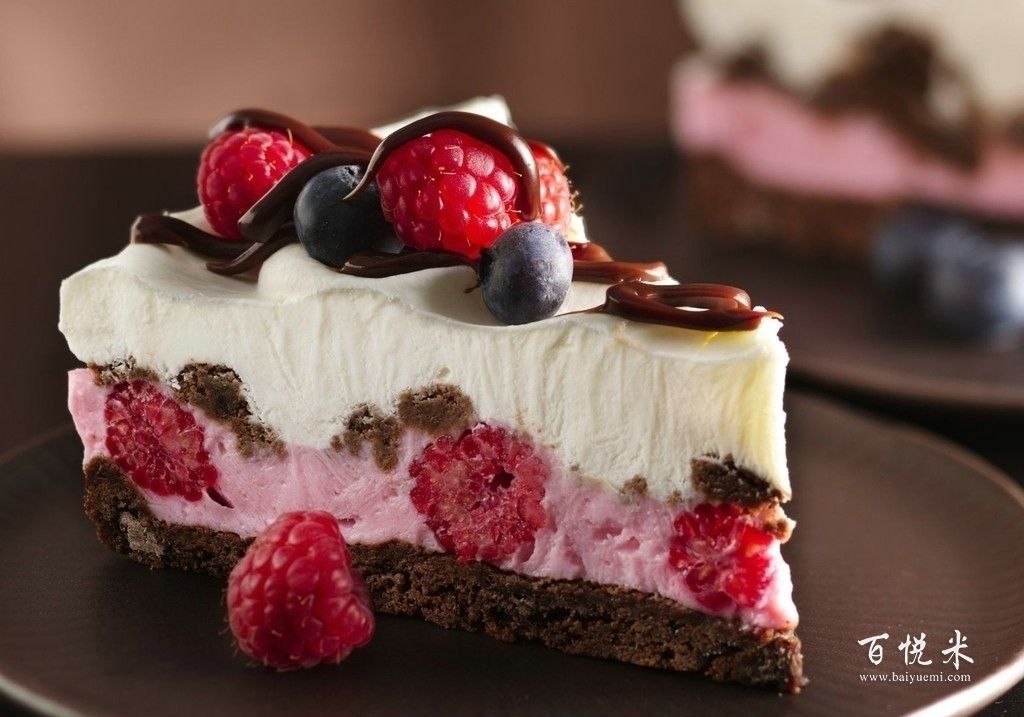 甜品散發(fā)出美妙獨(dú)特香甜可口味道,原來是朗姆酒作用,你知道嗎?